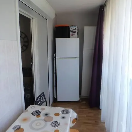 Apartment T3/ 500 M Du Marche De Noel /200 M De La Plage *
